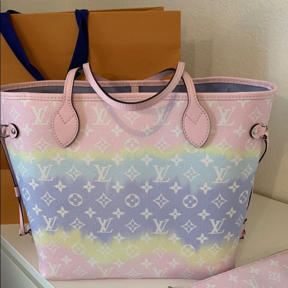 New Authentic LV Escale Neverfull With Pouch